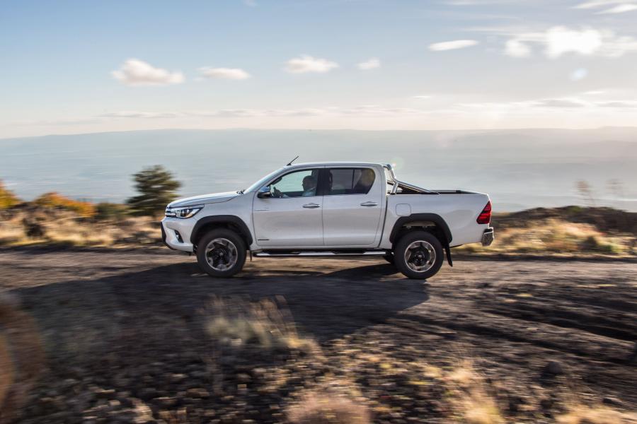  Toyota Hilux Invincible 50 2017 года  (фото 7 из 13)